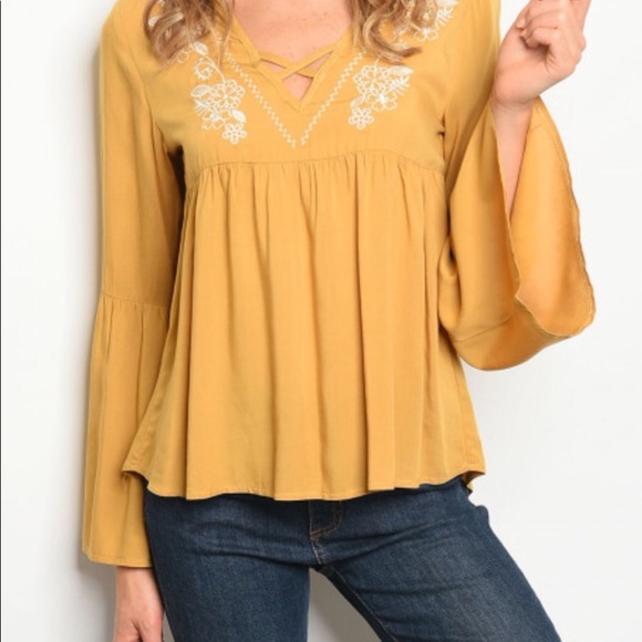 Tops - 💃🏻Jr tops $10.00